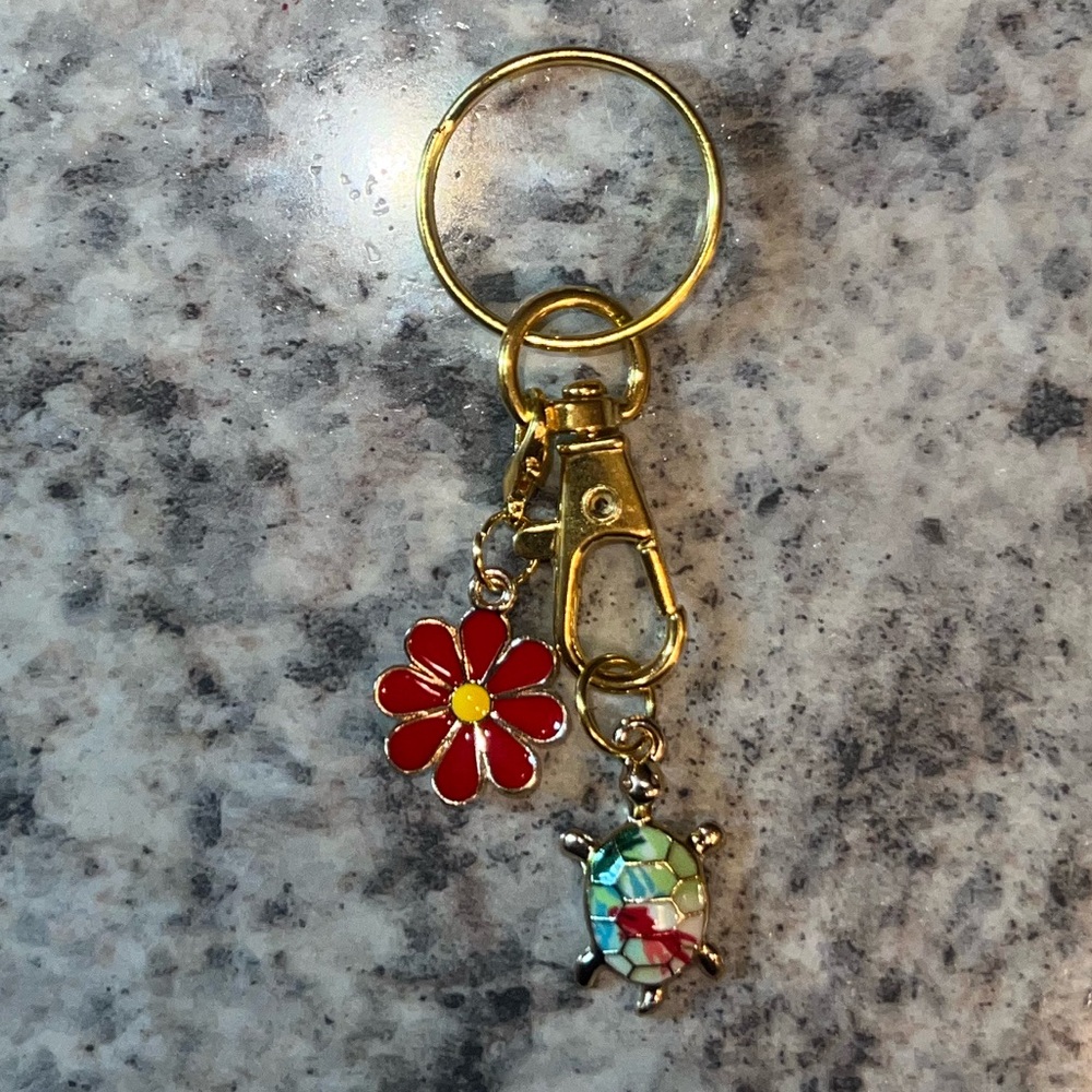 BRAND NEW Red & Green Turtle Floral Keychain